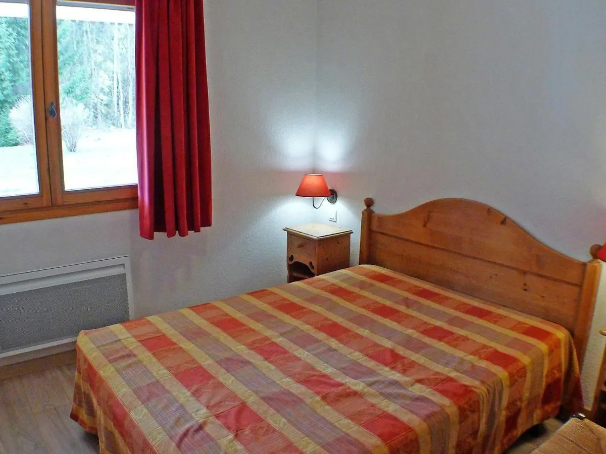 Appartement Confortable Avec Piscines, Terrasse Et Parking A Samoens - Fr-1-629-100 0*,  Frankreich